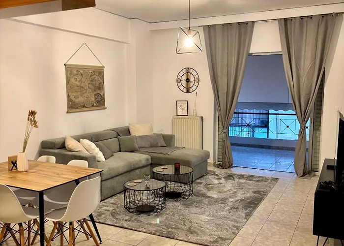 Modern Stay Near Acropolis With Big Balcony